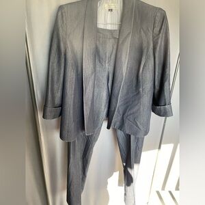 Tahari ladies navy pantsuit, size 14